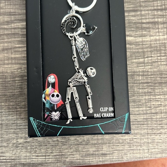 〰️ Disney Silver The Nightmare Before Christmas Bag Charm 🖤 - Picture 5 of 7